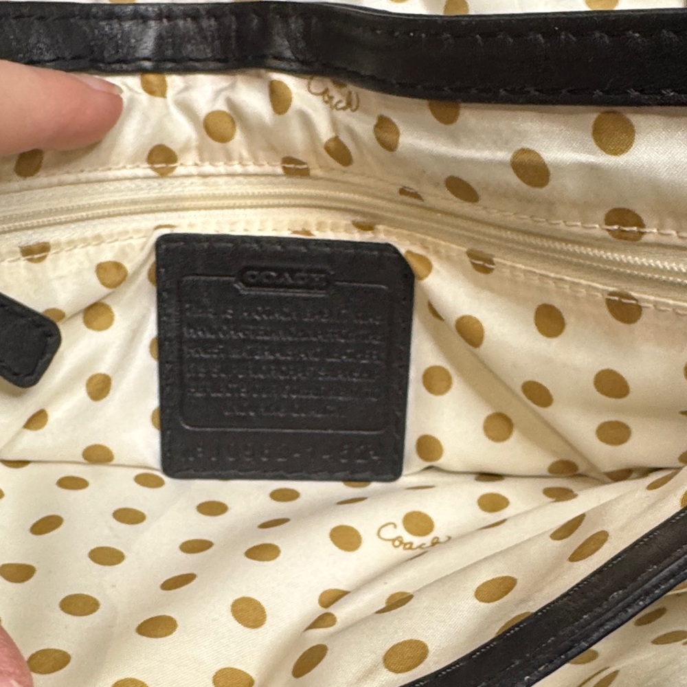 Coach Black Leather Shoulder Bag - Picture 5 of 10